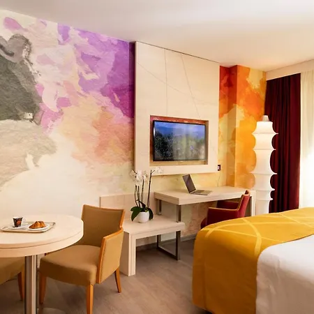 Hotel Color Style, Design & Gourmet