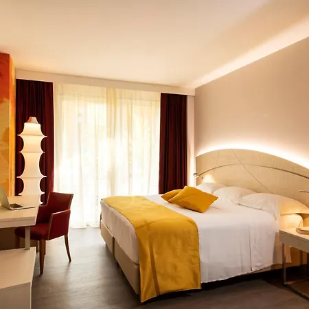 Color Style, Design & Gourmet Hotel 4*